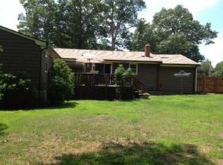 14 Grassmere St, Warwick, RI 02889