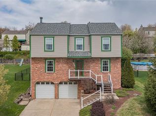 445 Shelbourne Dr, Pittsburgh, PA