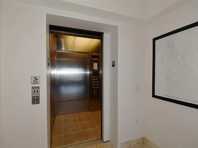 2051 SE 3rd St #509 — Photo 47