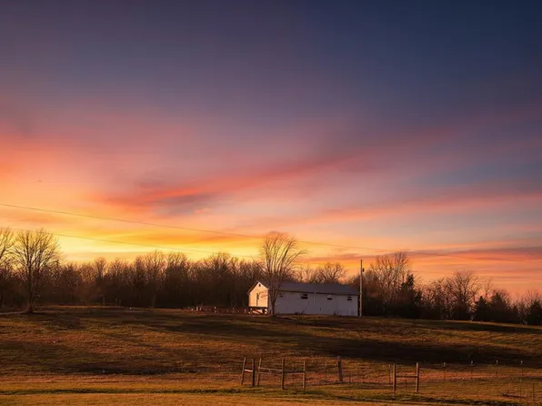 997 E 394th Road, Bolivar, MO 65613