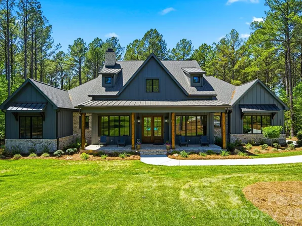 6223 Chimney Bluff Rd, Lancaster, SC 29720