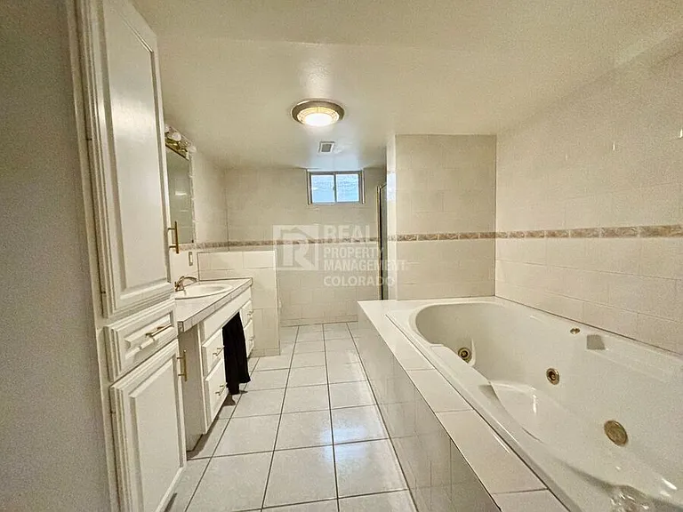 9301 Julian Way — Photo 8