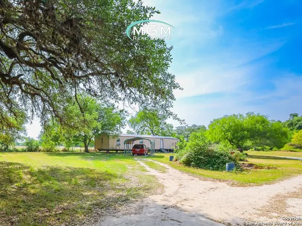 1900 Viggo, Beeville, TX 78102