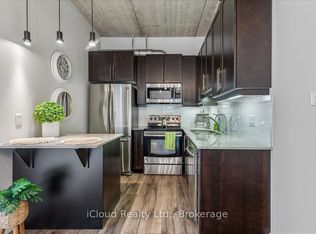 15 Devitt Ave S #104, Waterloo, ON N2J1Y6