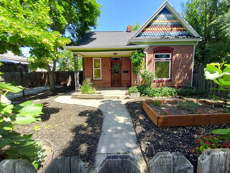 377 E Coatsville Ave — Photo 1