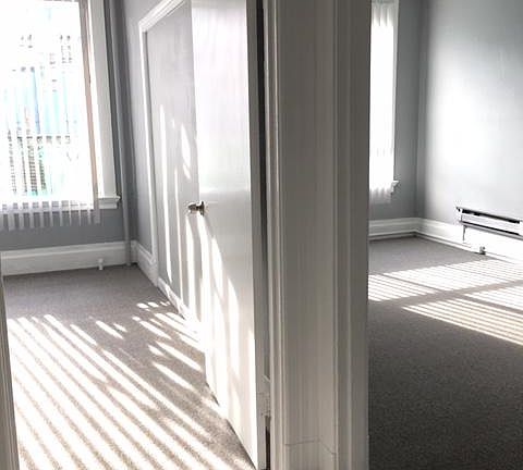 3rd image of 1436 California St APT 1