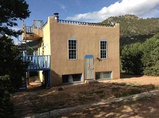 27 Old Santa Fe Way, Santa Fe, NM 87505