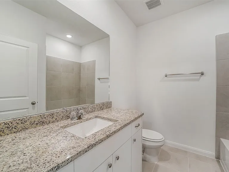 11931 Pondwood Dr — Photo 17