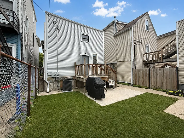 1830 N Mozart St #2 — Photo 13