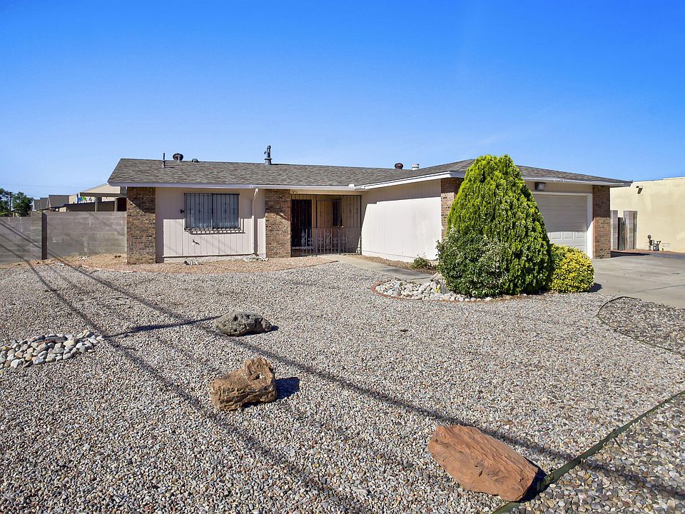 1st image of 7916 Calle De Plata NE