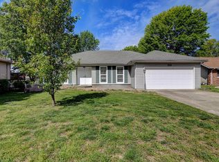 2035 S Wellington Ave, Springfield, MO 65807