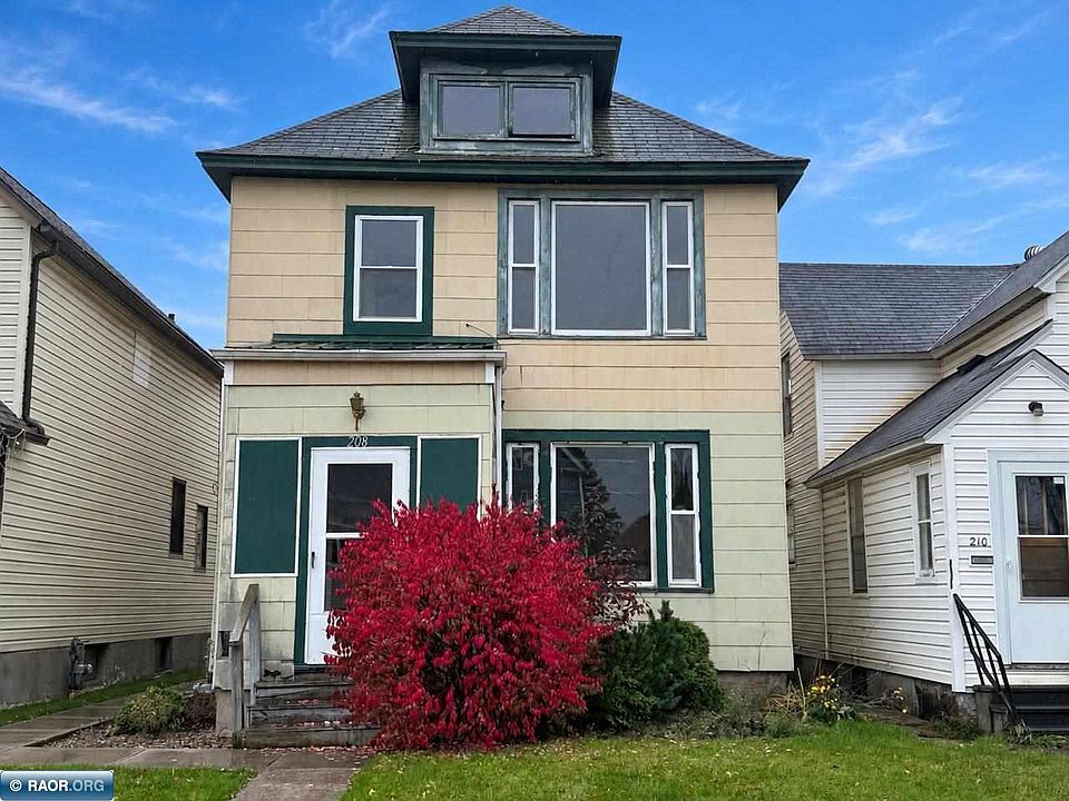 1st image of 208 5th St S