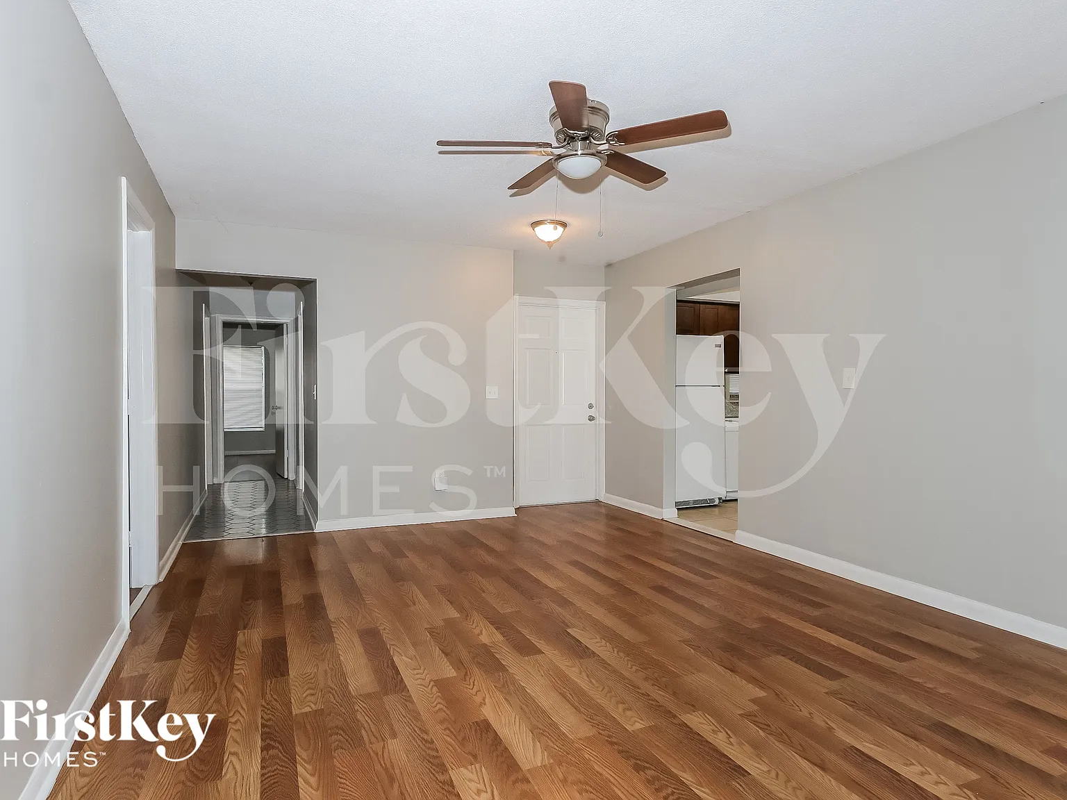 3 bed, 2.0 bath, 1231 sqft, $2,615 — Photo 4
