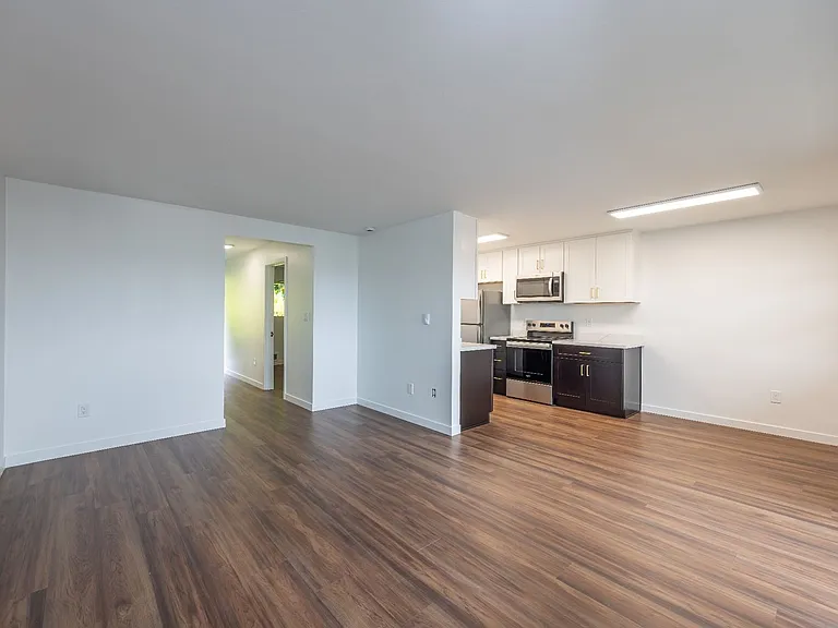 Mercer Tower — Photo 15