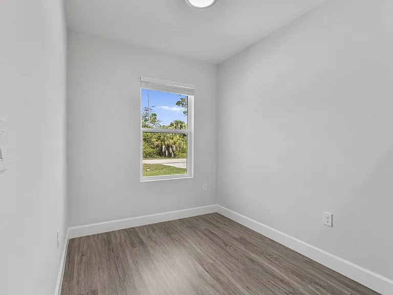 2226 Hilton St — Photo 5