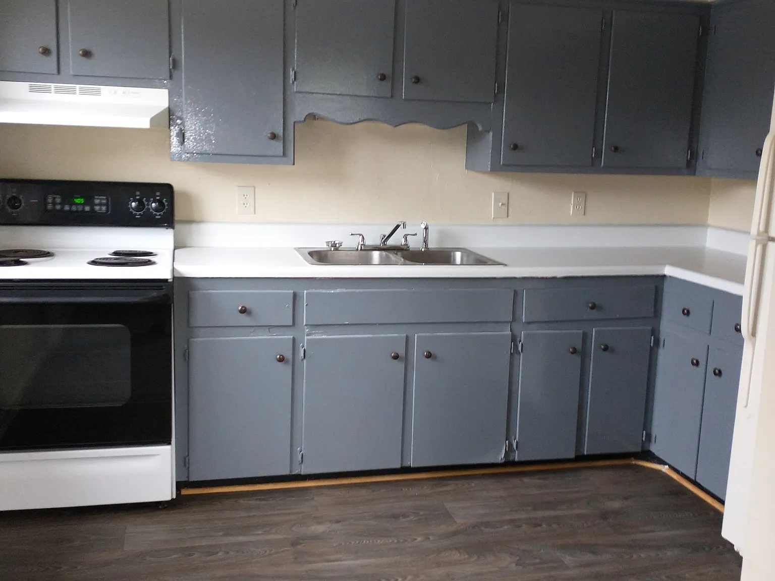 2 bed, 850 sqft, $950 — Photo 2