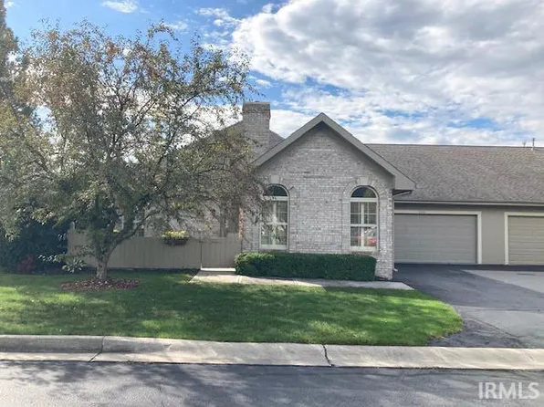 5264 Coventry Ln, Fort Wayne, IN 46804
