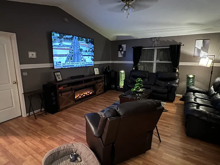 5910 Logan Ave — Photo 7