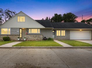 1301 W Sheridan Ct, Milwaukee, WI 53209
