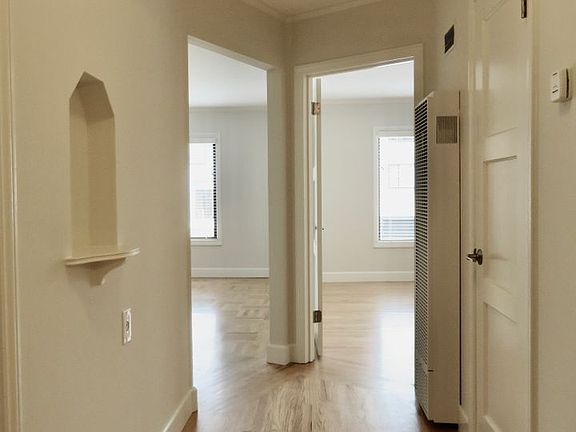 3rd image of 1535 Irving St #1