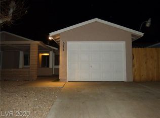 511 E Barrett St, Henderson, NV 89011
