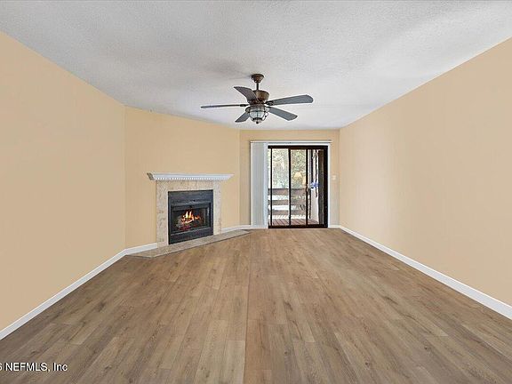 3rd image of 1604 ARCADIA Drive #307
