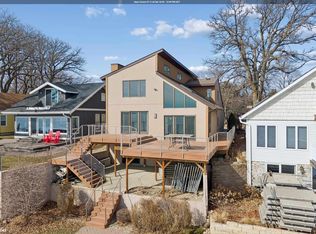 1823 N Shore Dr, Clear Lake, IA 50428