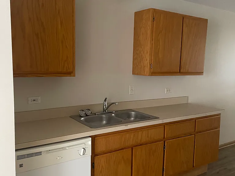 14013 S Kelly Ave #1 — Photo 6