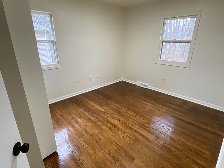 1393 Carriage Hill Dr SE — Photo 5