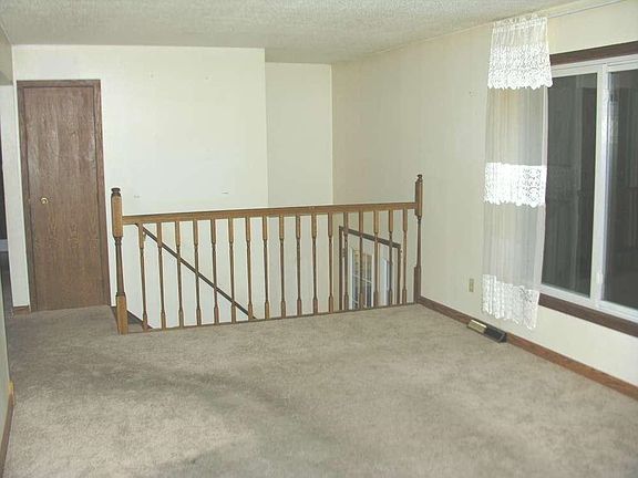 4th image of 405 N Franklin St