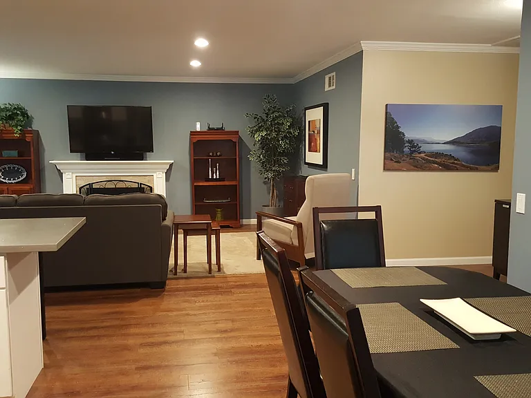 582 Sturgeon Dr #1 — Photo 4