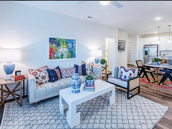 3rd image of 7446 Cordoba Cir