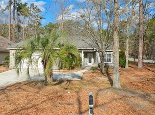 2 Pipers Pond Rd, Bluffton, SC 29910