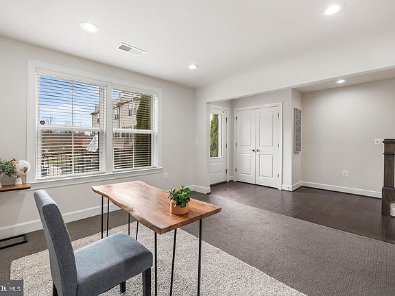4th image of 6155 Carey Park Ln