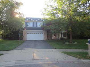 653 Kingsbury Ct, Algonquin, IL