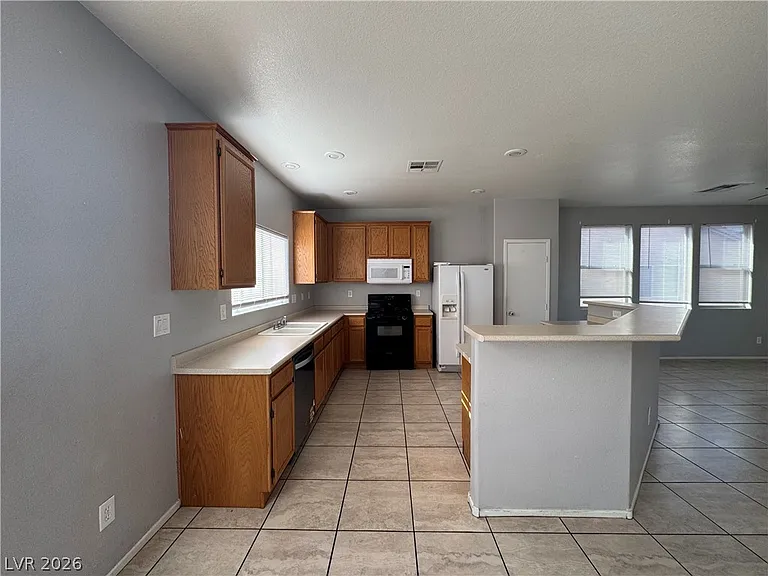 11695 Tierney Creek Dr — Photo 23