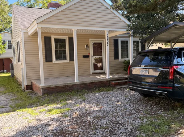 2107 Bridges St, Morehead City, NC 28557