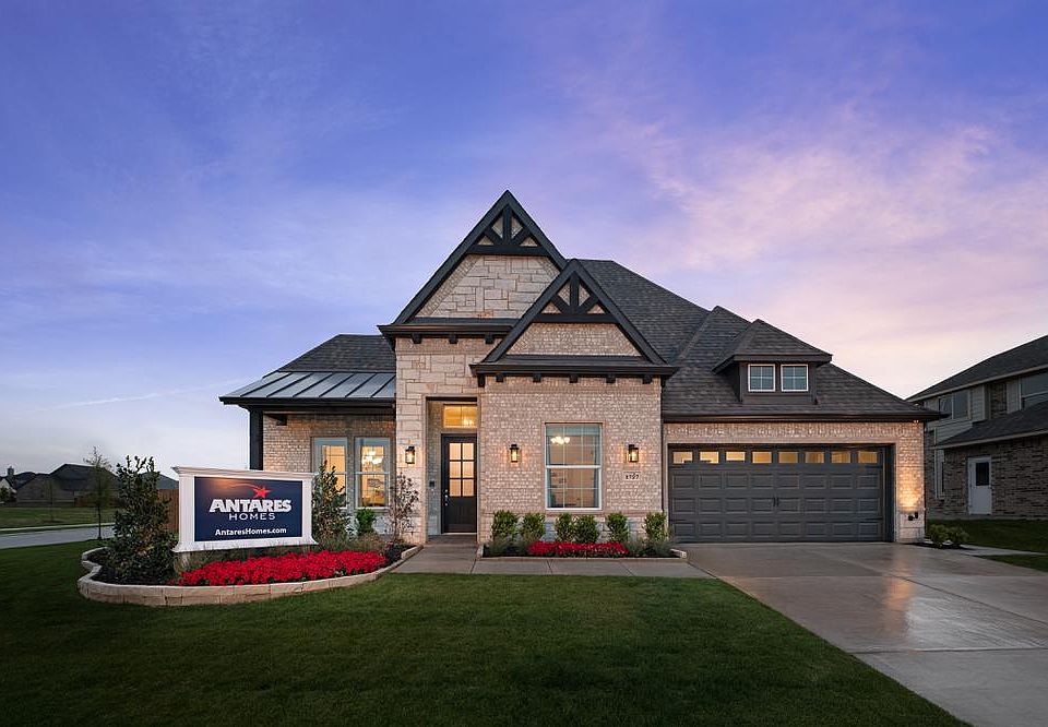 2622 E with Stone