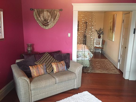 3rd image of 326 W 6th Ave APT 307