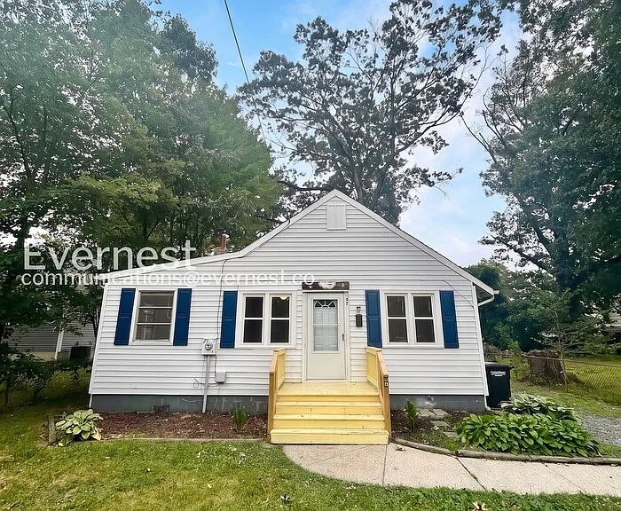 227 Lincoln Ave — Photo 1