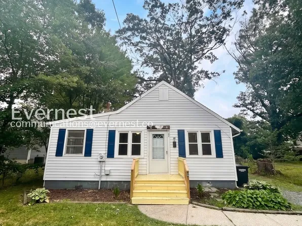 227 Lincoln Ave, Colonial Beach, VA 22443