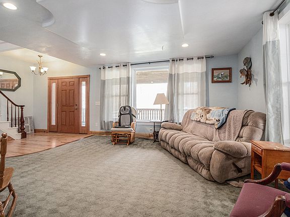 4th image of 10139 Cadmus Rd