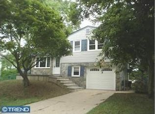 415 Valley Run Dr, Cherry Hill, NJ 08002