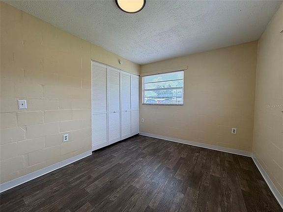 5th image of 2988 Stowe Pl