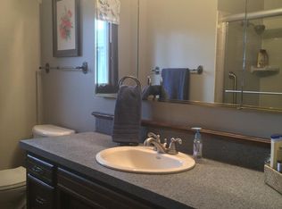 455 E Amber Lake Dr, Fairmont, MN 56031