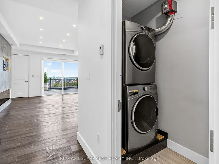 640 Sauve St #602 — Photo 17