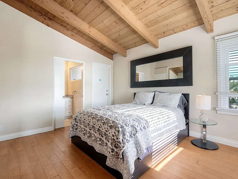 940 Sealane Dr #10 — Photo 13