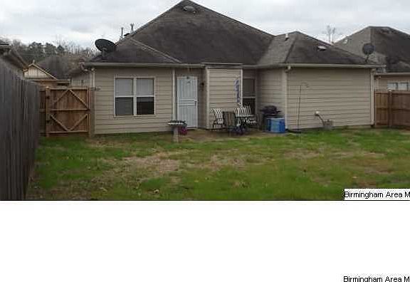 3rd image of 275 Fox Run Ln