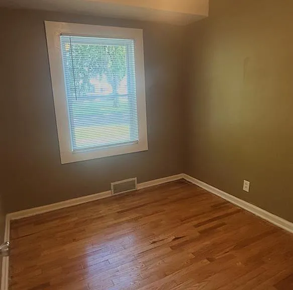 1436 Berrywood Ln — Photo 7