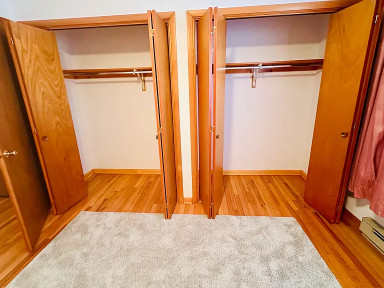 410 Barbara Dr — Photo 36